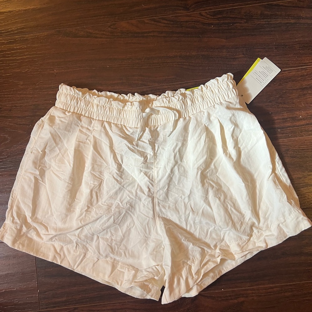 NWT All in Motion Cream Shorts